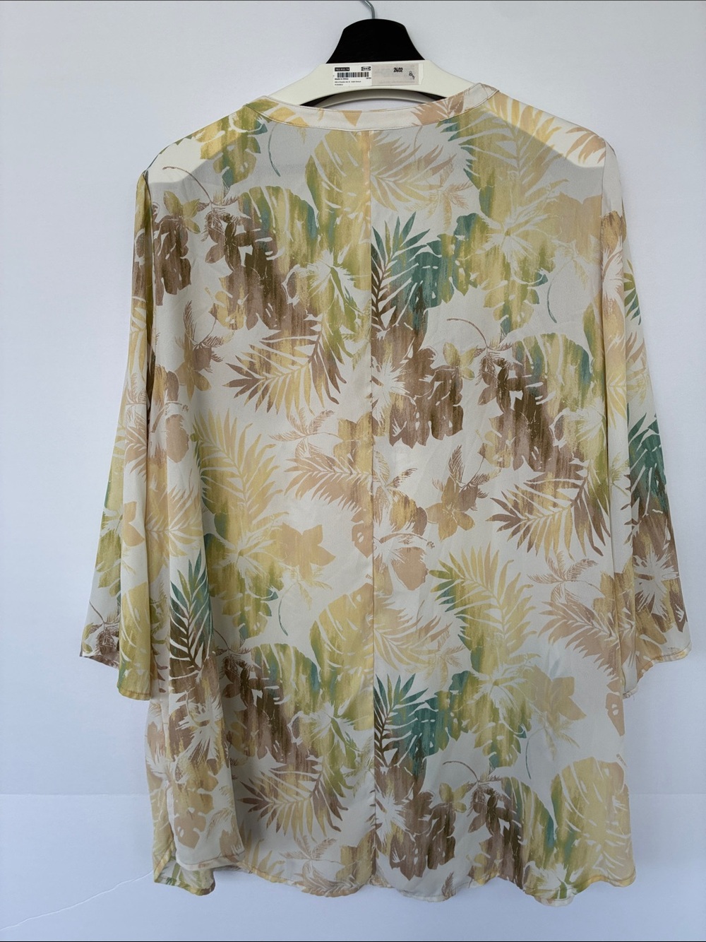Catherines Cream Button-Front Tunic with Green and Brown Leaf Print 1X - Picture 12 of 15